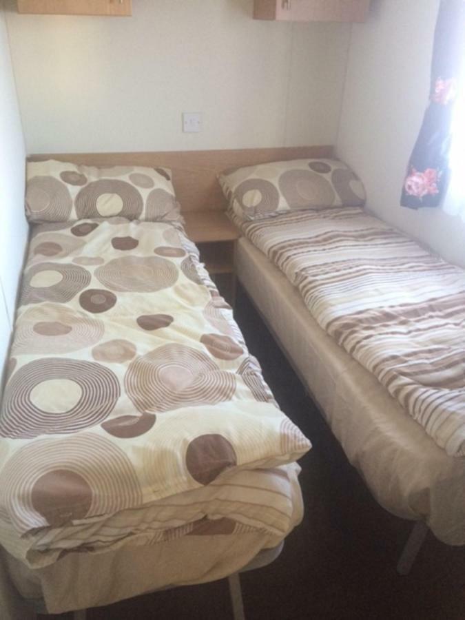 M68 3 Bedroom, 6 Berth Caravan Sand Le Mere Tunstall  Екстериор снимка